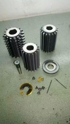 플라스틱 및 금속 표면용 진공 코팅기