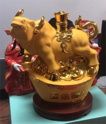 선명한 색상과 높은 광택을 갖춘 세라믹 공예용 풀 자동 PVD 진공 코팅기 (1년 보증)