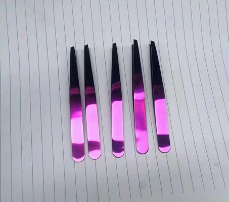 작은 하드웨어 액세서리를 위해 주문 제작 된 진공 챔버와 여러 코팅 색상을 가진 완전 자동 PVD 코팅 머신